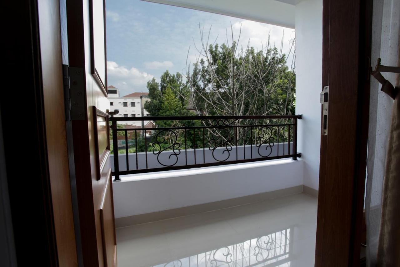 Banua Raya Homestay Yogyakarta Ngoại thất bức ảnh