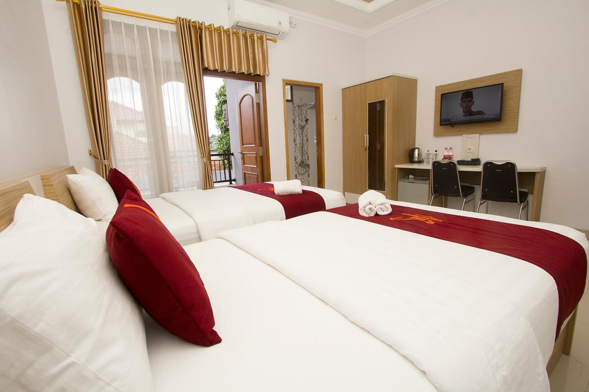 Banua Raya Homestay Yogyakarta Ngoại thất bức ảnh